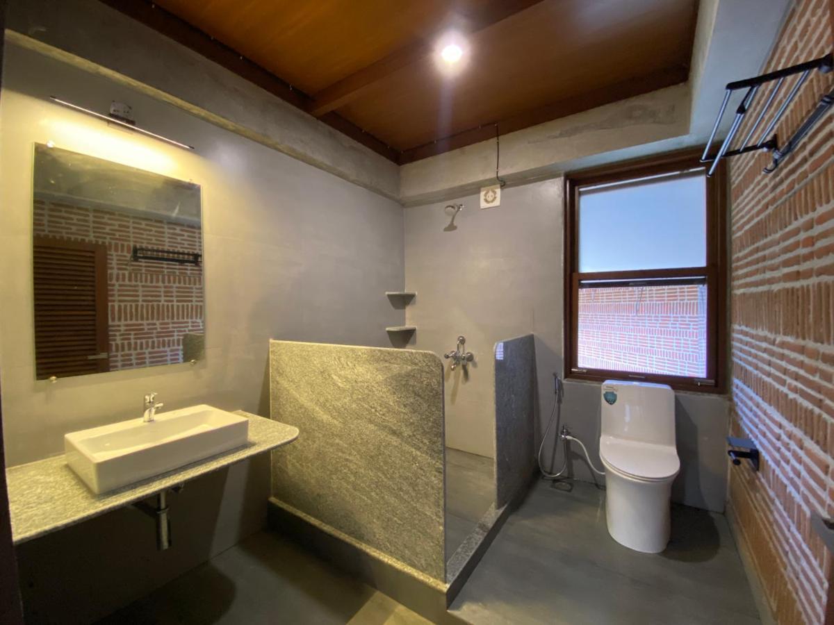 Ostel In Hostel Pondicherry Ngoại thất bức ảnh
