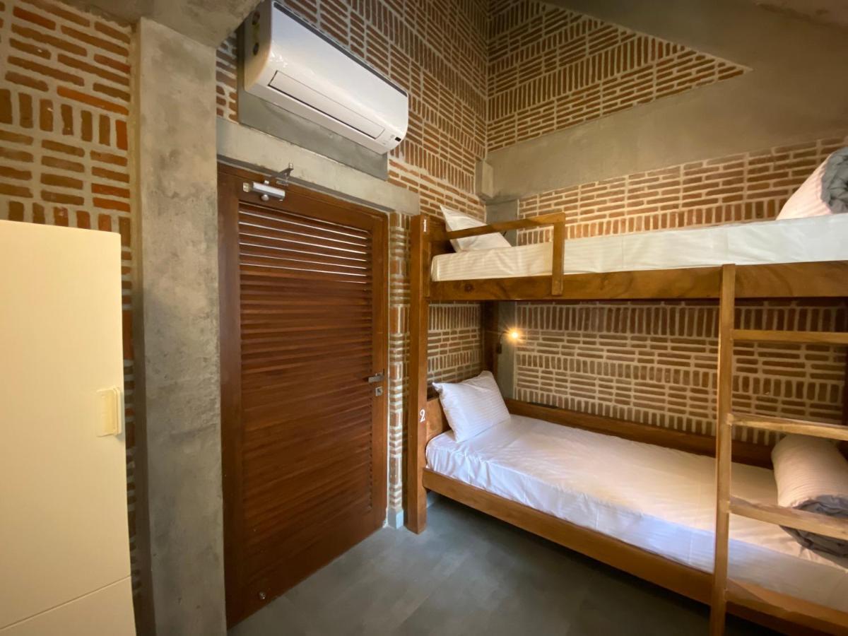 Ostel In Hostel Pondicherry Ngoại thất bức ảnh